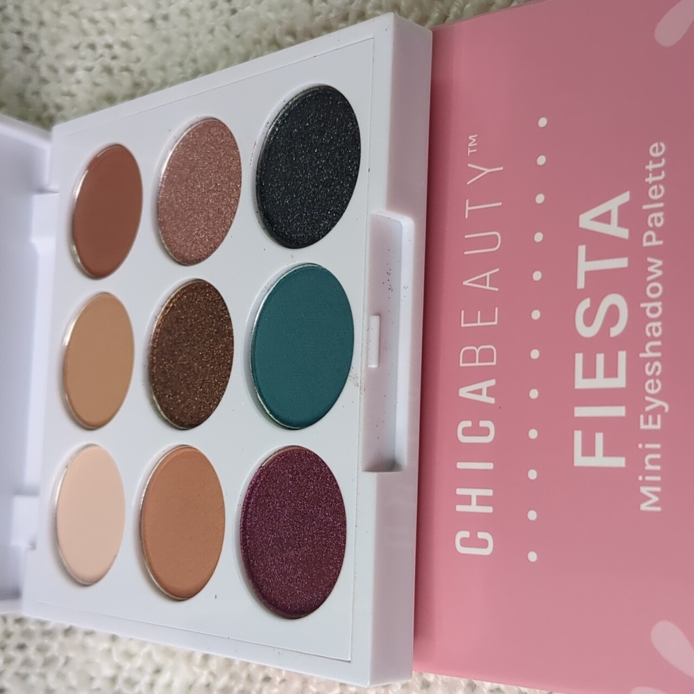 Chica Beauty FIESTA Mini-9 Eyeshadow Palette, 6.0g/0.21oz - Picture 9 of 14